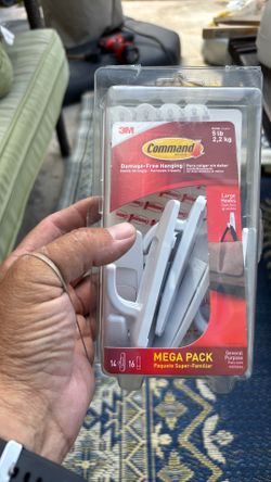 Six hanging hooks