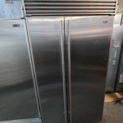 Subzero built in refrigerator 42”