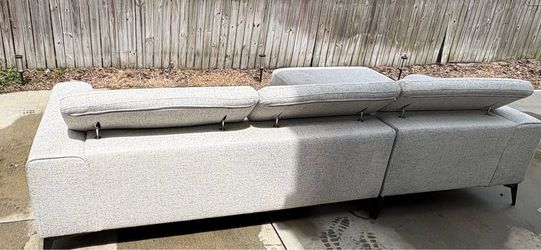 Sectional couch