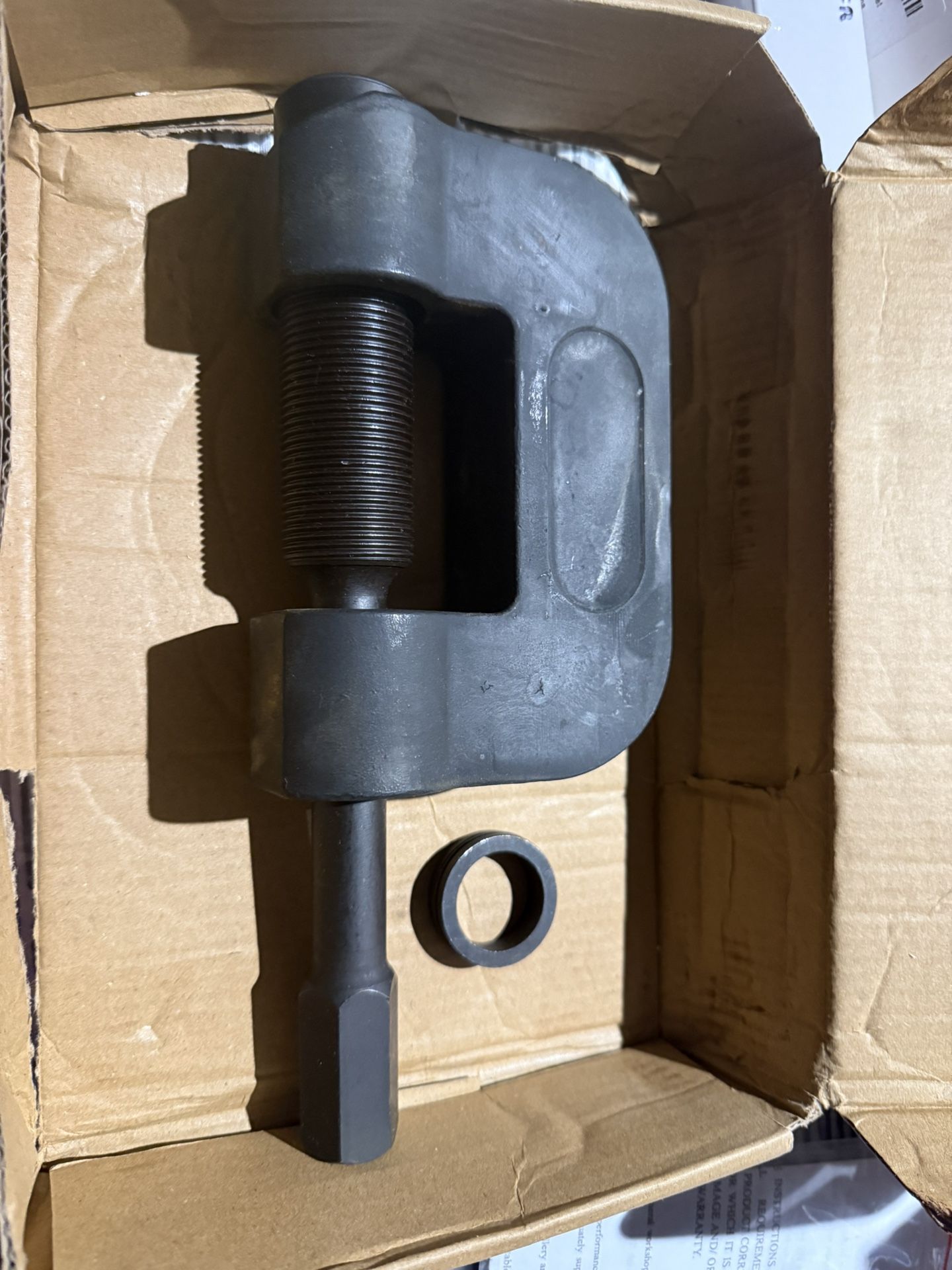 Professional Brake Anchor Pin & Bushing Removal Tool – 10-Ton Heavy-Duty Design, Brake Anchor Pin Press Compatible with Class 6-8 Commercial Vehicles