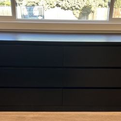 Ikea dresser include glass top