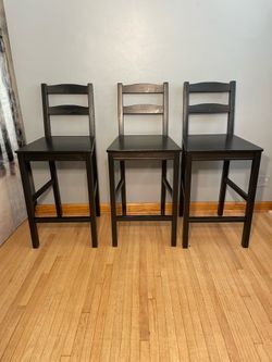 3 black bar counter 24” stools chairs