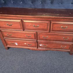 7-Drawer Dresser