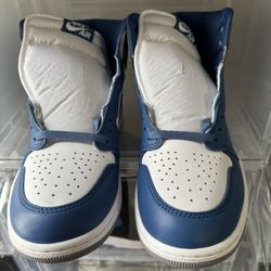 Air Jordan Retro 1 OG True Blue