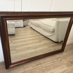 FREE Delivery 🚚 - Heavy Well Built Mirror