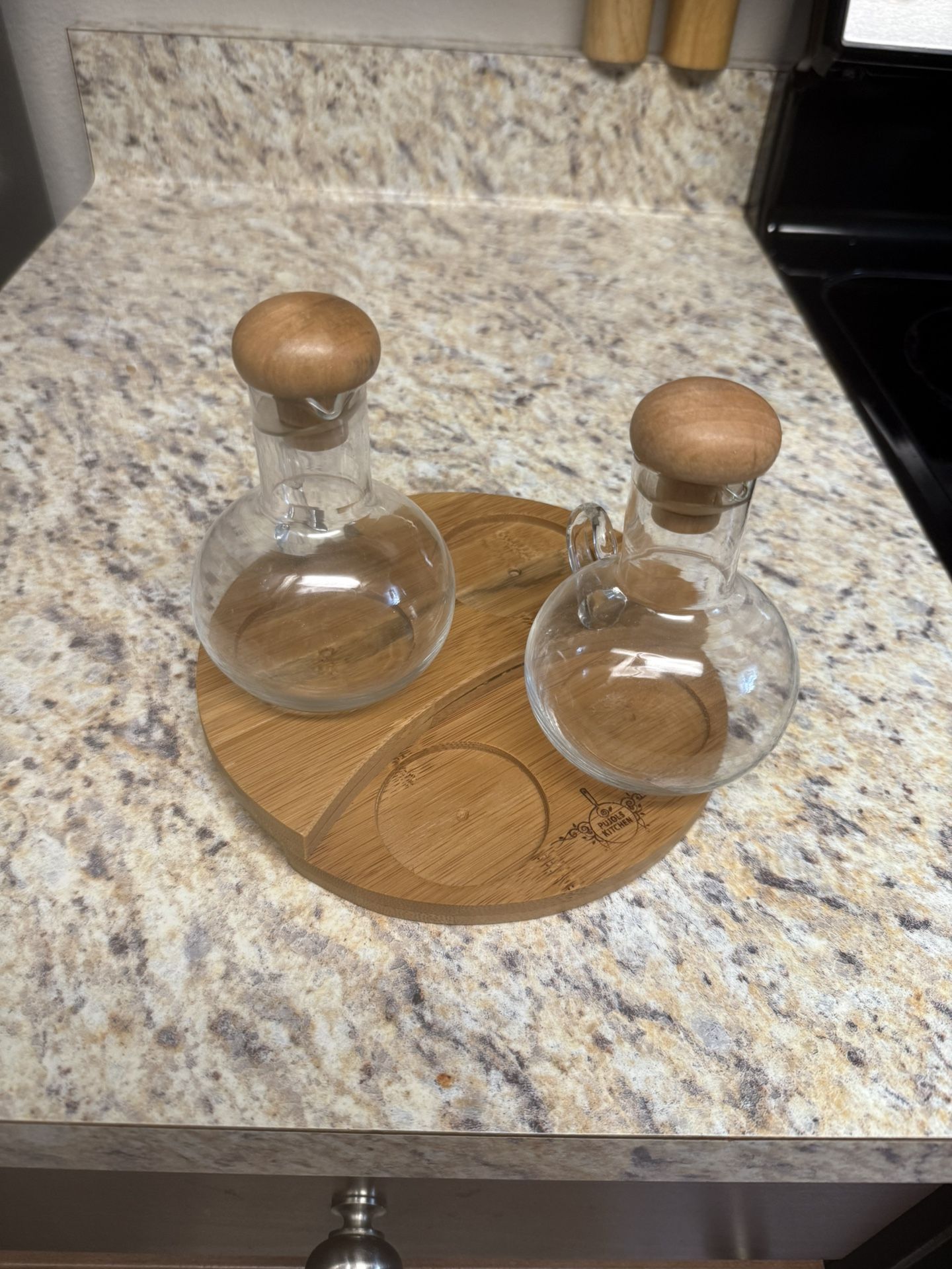 Oil and Vinegar Decanter/Bottle Set
