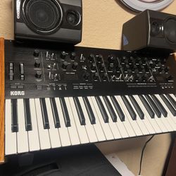 Korg prologue Synthesizer 