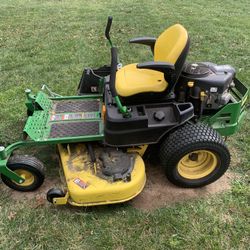 John Deere Zero Turn Mower