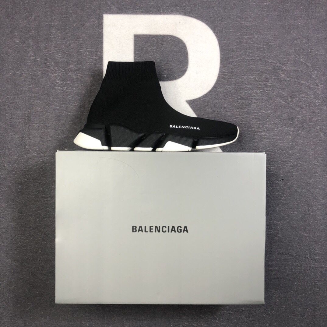 Balenciaga Men’s Sneaker With Box New