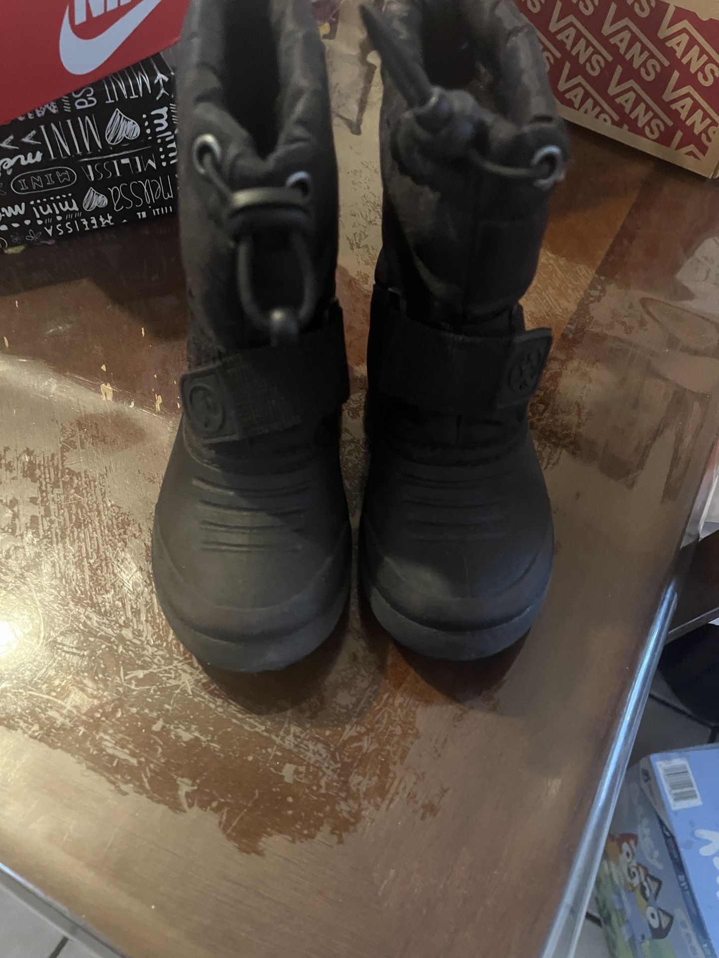 Snow Boots