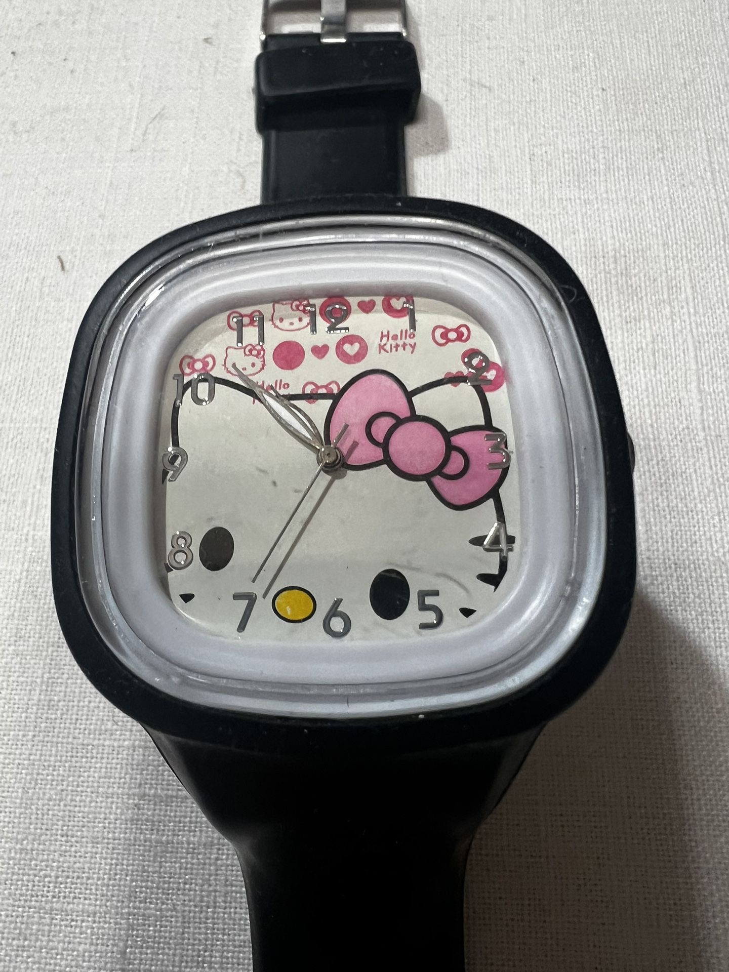 Excellent Hello Kitty Watch