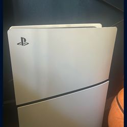 PS5 and monitor 