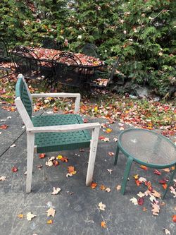 Glass coffee table and chair set