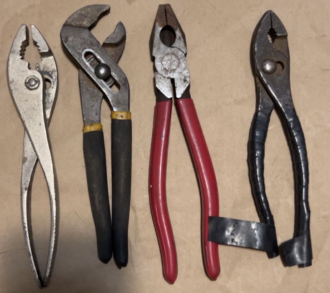 Random Pliers