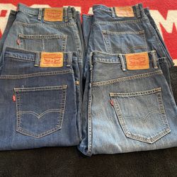 Men’s Levi shorts
