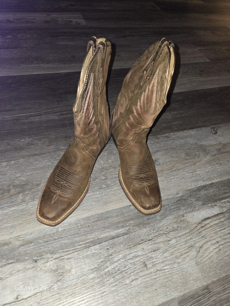 Womens Ariat Boots