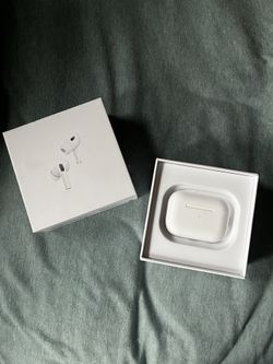 Apple AirPods Pro 2nd Generation + Wireless Charging Case