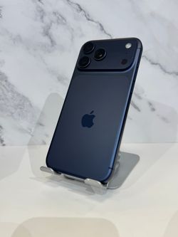 iPhone 17 Pro Max 256GB Unlocked Pre-owned