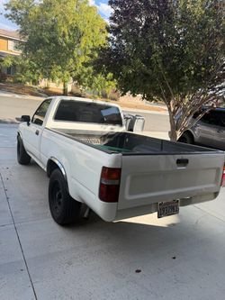 1993 Toyota pickup 22r