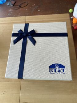 Beautiful Tea Set Brand New In Box 