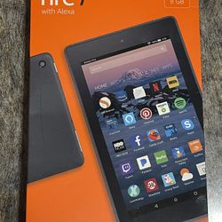 MAKE OFFER - Amazon Fire Tablet 7 & Case