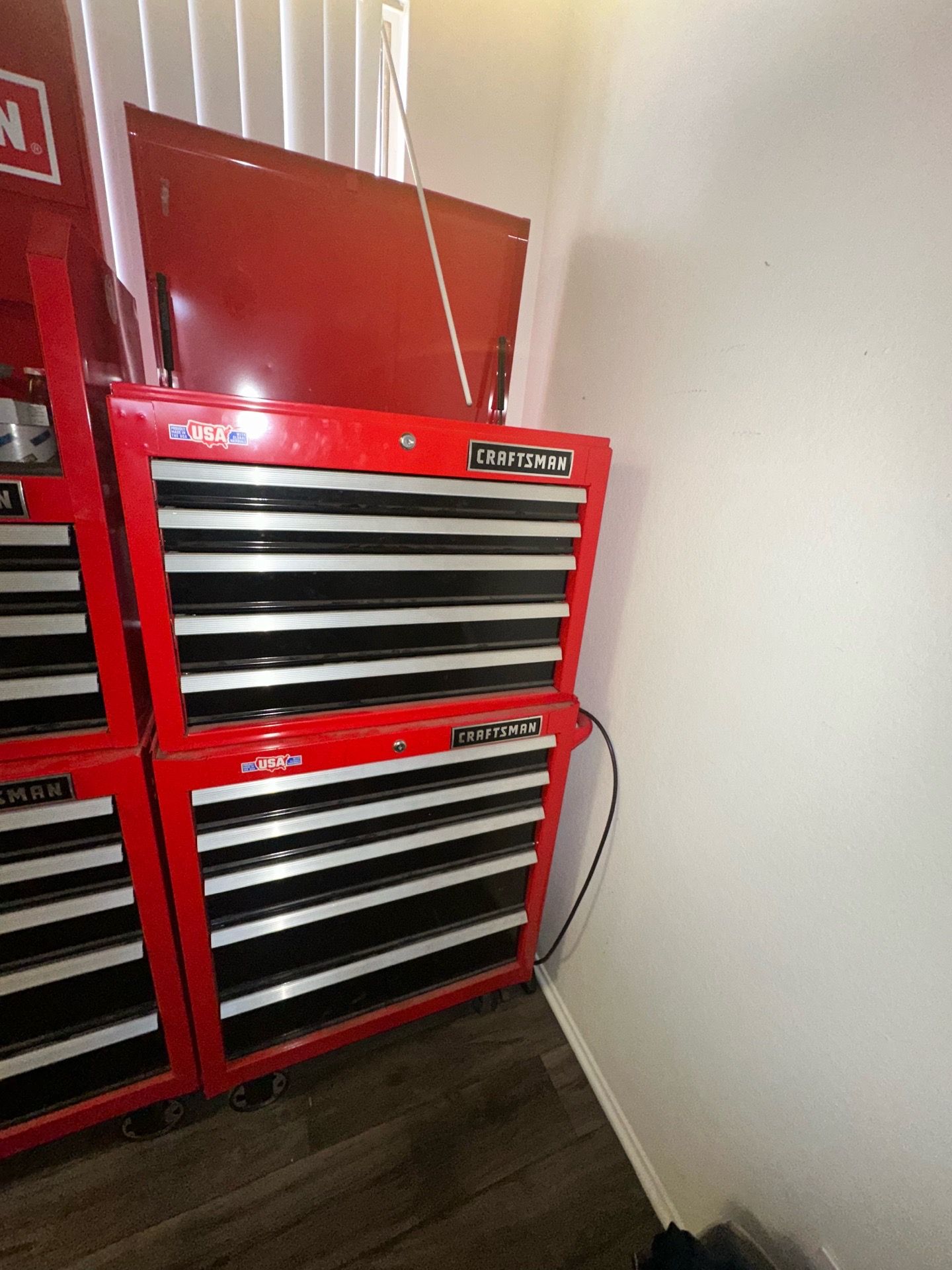 Toolboxes top and bottom set