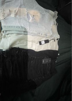 Fashion nova/ Forever 21 clothes.