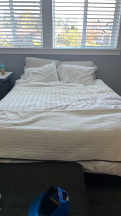 Queen size bed