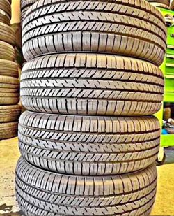 225/60/17 Yokohama vendo un set de llantas usadas excelente condiciones de vida las 4 ✅🤩I am selling a set of used tires, all 4 in excellent living c