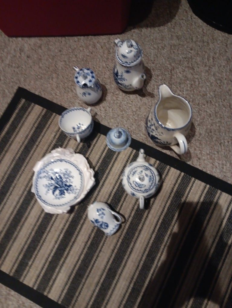 13 Pieces Of Dresden Porcelain No Chips Or Cracks 100 Dollars