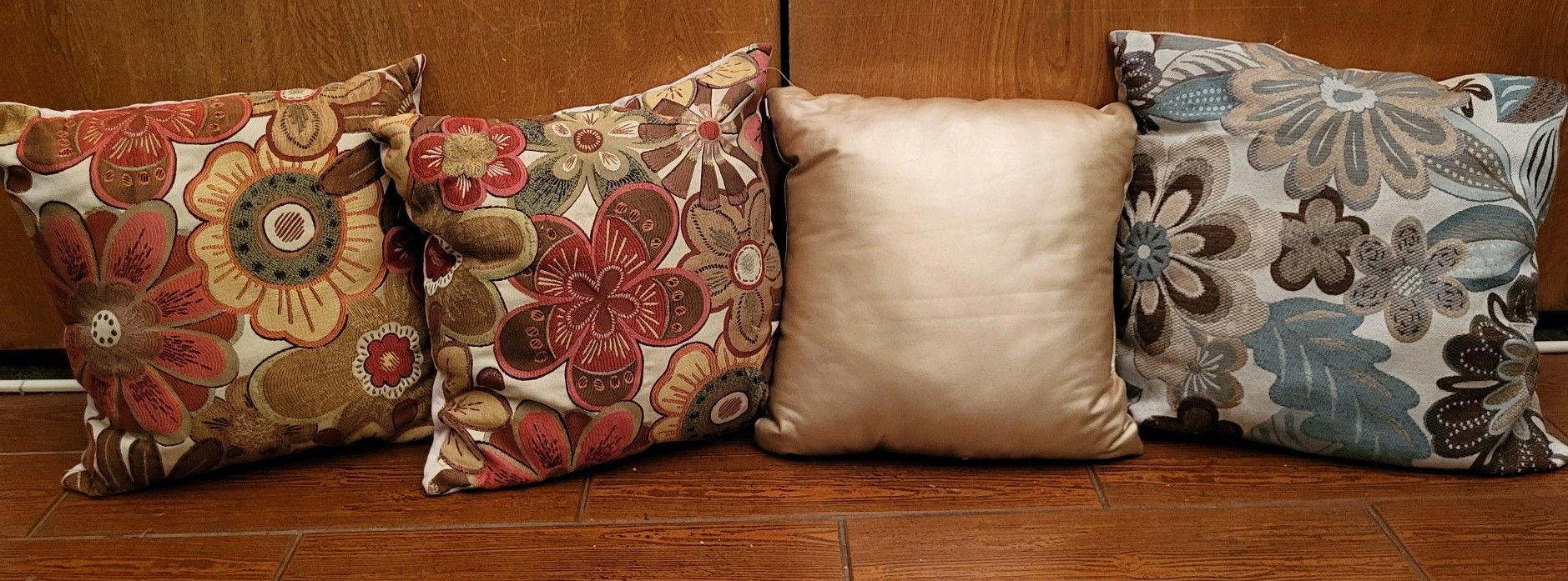 Decorative Couch/Bed Pillows