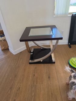 End table