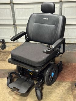 Pride Jazzy EVO 614HD  Power Wheelchair