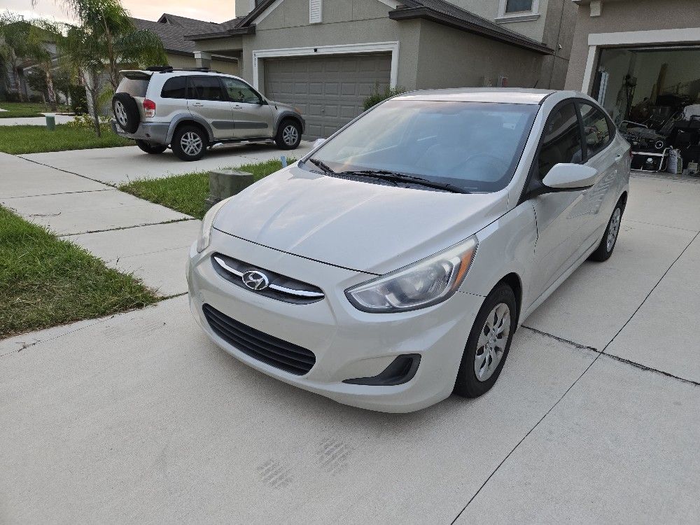 2016 Hyundai Accent