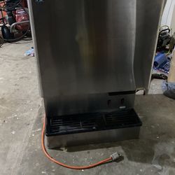 Maquina De Agua Y Hielo 