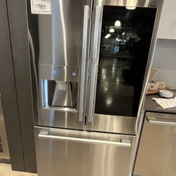 LG STUDIO36 INCH SRFVC2416S FRENCH DOOR COUNTER DEPTH SMART REFRIGERATOR CRAFT ICE WIFI STAINLESS