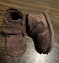 Toddler boots size 8C