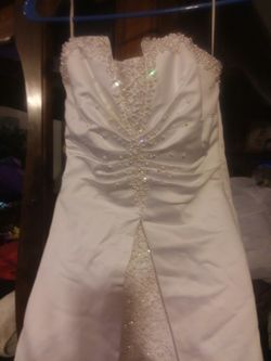 White wedding dress size 8