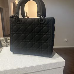 Lady Dior 24 Cm Bag Matte Black 