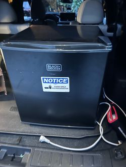 Black+Decker mini fridge