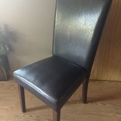 Solo Leather Chair
