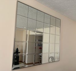 Wall mirror