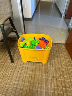 Mega Bloks Building Blocks Set with Yellow Tub