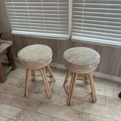 🌴  Rattan Swivel Bar Stools – Coastal Style 