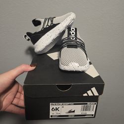 NEW ADIDAS SHOES KIDS 