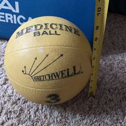 3 Kg Medicine Ball