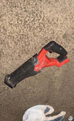 Milwaukee M18 Sawzall