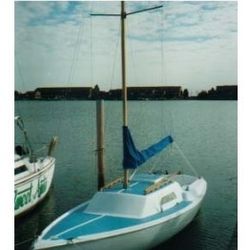 21' Sailboat with Cabin and Trailer 