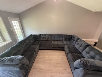 Large 3 Piece Sectional
