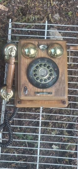 Thomas Edison inspired phone